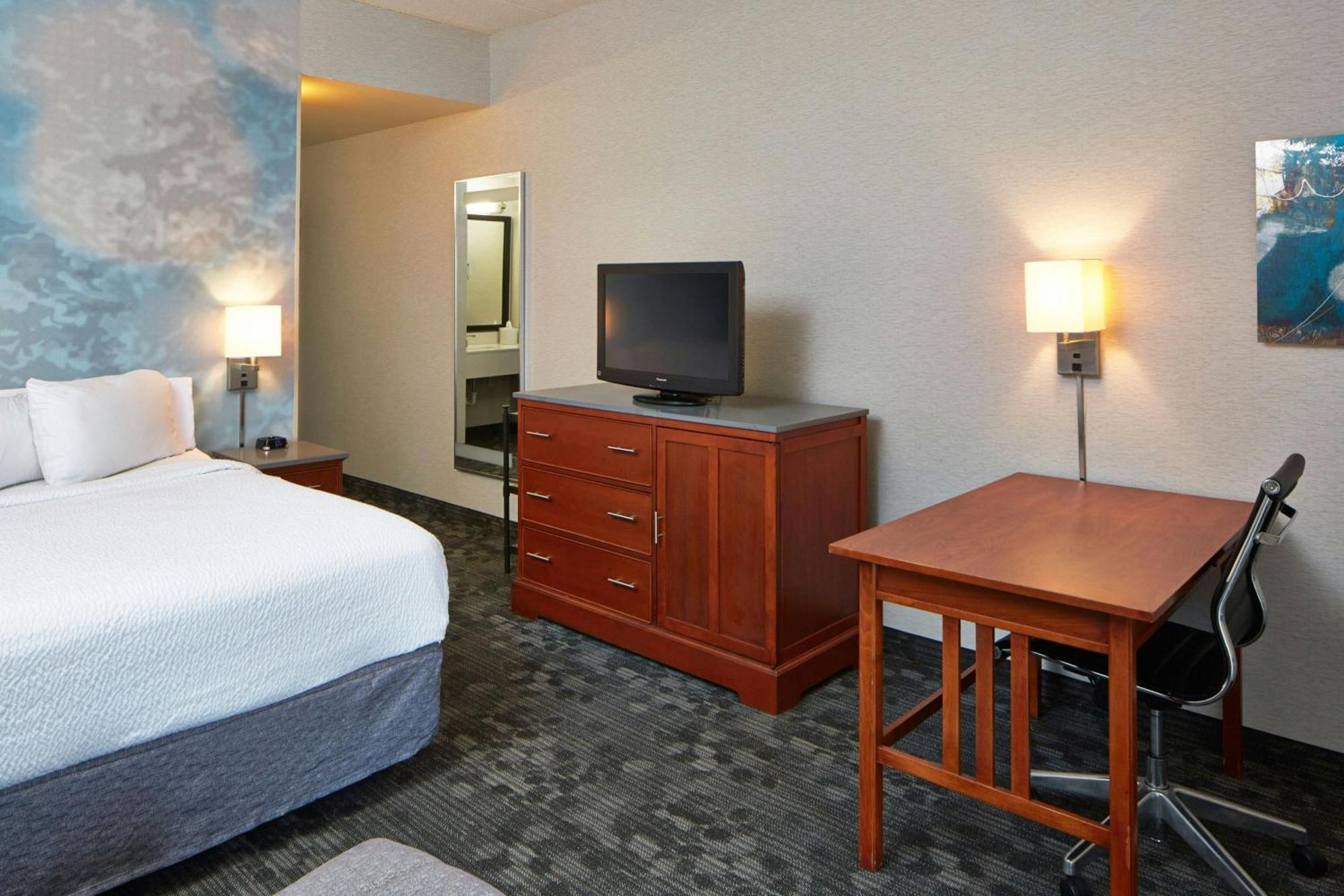 Courtyard By Marriott Mall Of America Hotel Bloomington