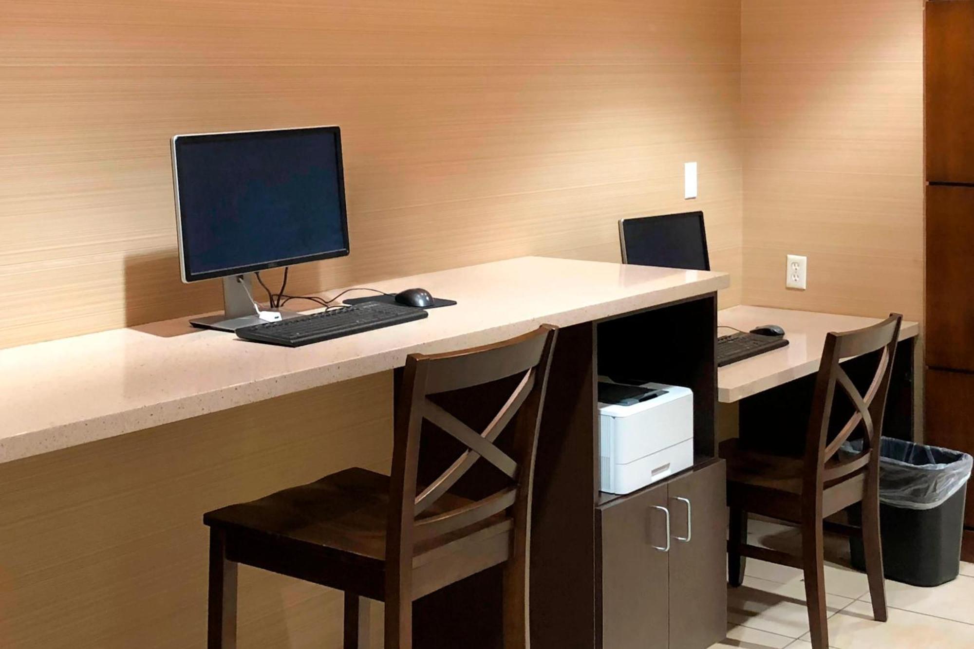 Courtyard By Marriott Mall Of America Hotel Bloomington
