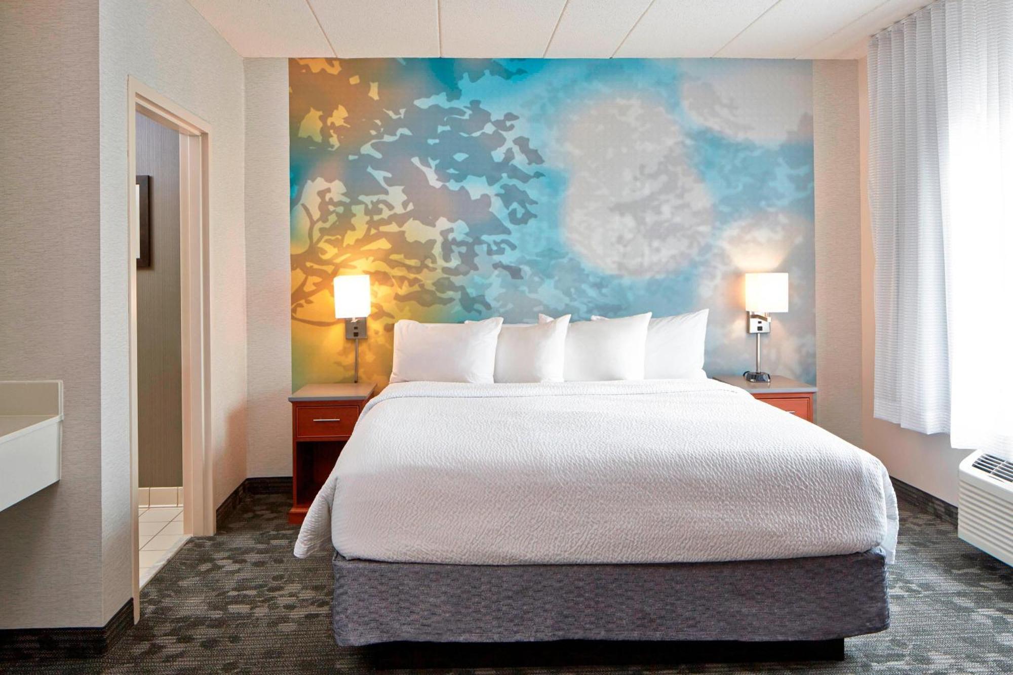 Courtyard By Marriott Mall Of America Hotel