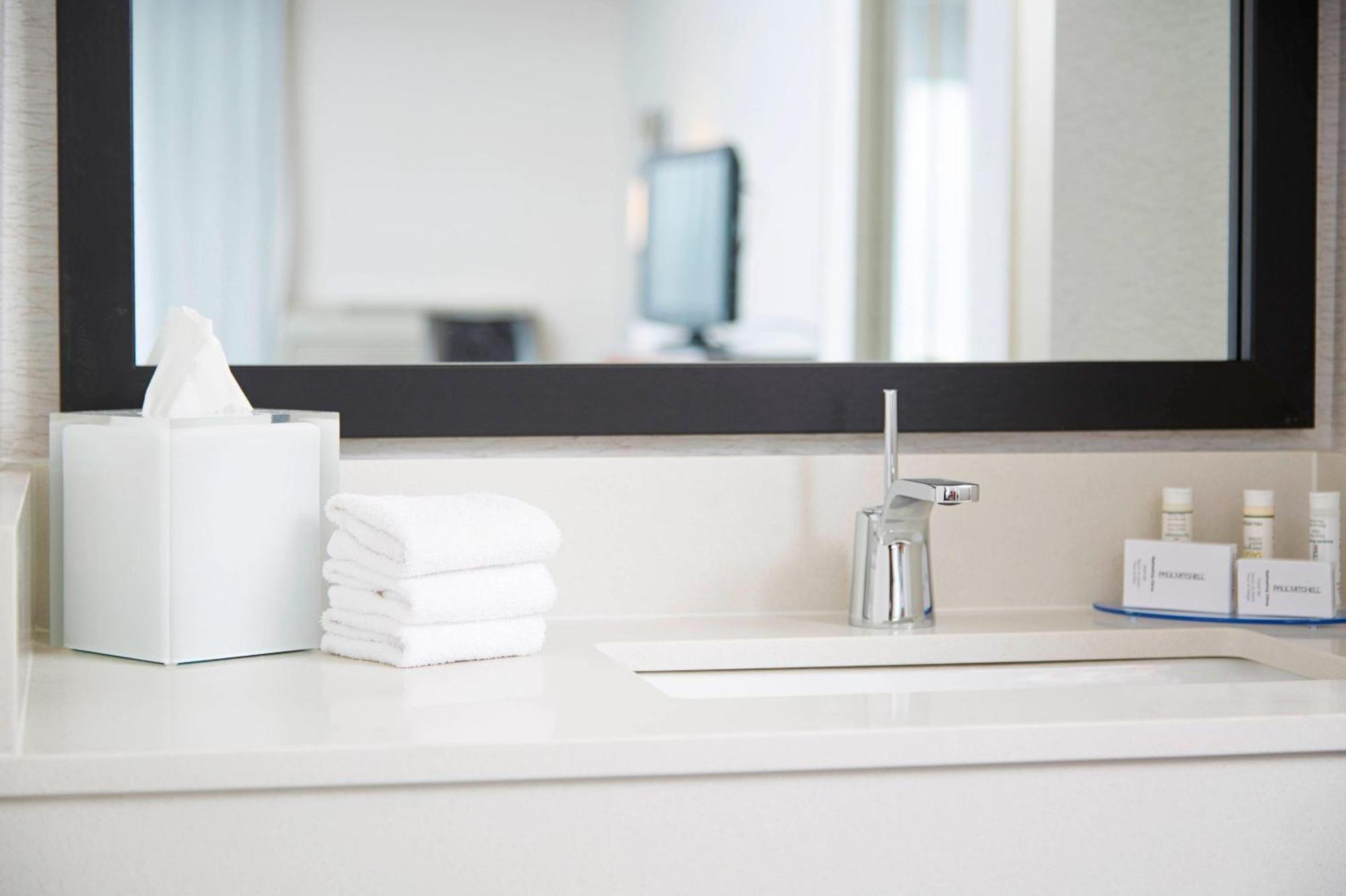 Courtyard By Marriott Mall Of America 3*