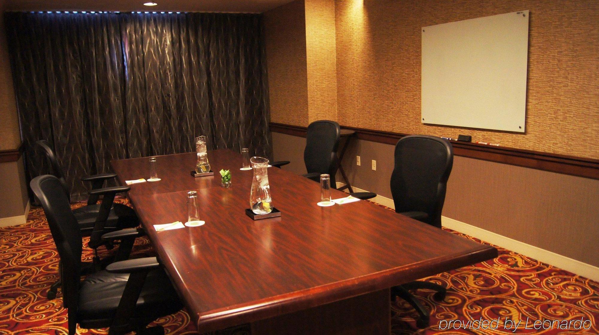 Courtyard By Marriott Mall Of America Hotel Bloomington