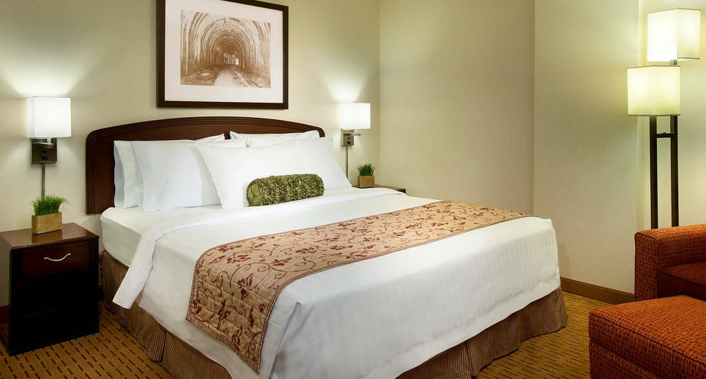 Courtyard By Marriott Mall Of America